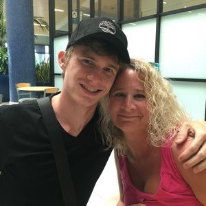 Meet your Posher, Riley